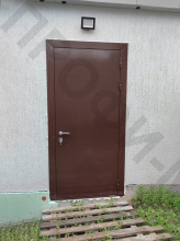 Дверь уличная утепленная