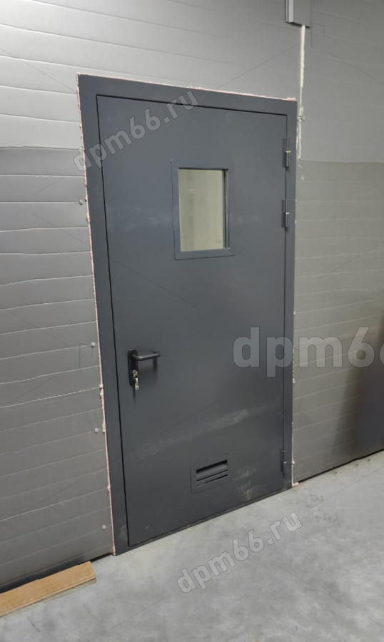 #Дверь однопольная с вентиляционной решеткой и окном ДПМО EI-60