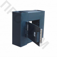 Окно выдачи из оружейной комнаты